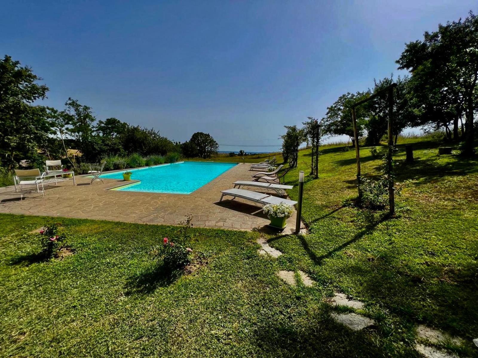 Collina Blu Bed & Breakfast Bolsena Dış mekan fotoğraf